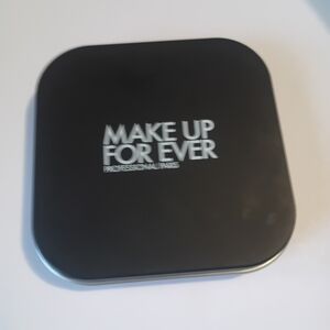 Makeup Forever Sleek Black Compact